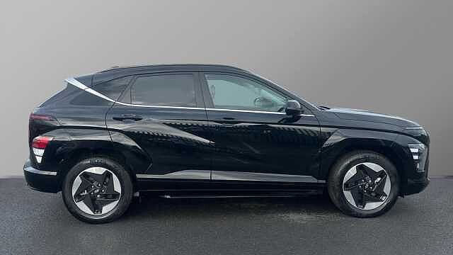 Hyundai KONA 5Dr HAT 65kWh Advance C/Pk AU Abyss Black