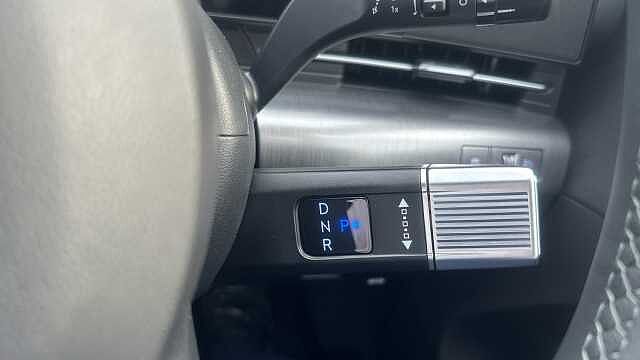 Hyundai KONA 5Dr HAT 65kWh Advance C/Pk AU Abyss Black