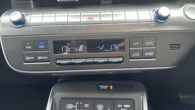 Hyundai KONA 5Dr HAT 65kWh Advance C/Pk AU Abyss Black