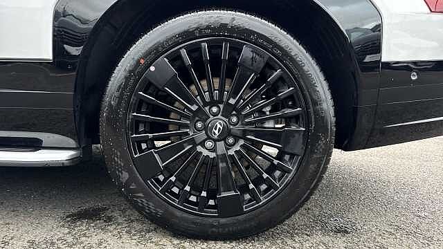 Hyundai SANTA FE SANTA FE 1.6 TGDi PHEV Calligraphy 5dr 4WD Auto [6 Seats] Typhoon Silver