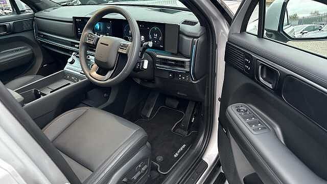 Hyundai SANTA FE SANTA FE 1.6 TGDi PHEV Calligraphy 5dr 4WD Auto [6 Seats] Typhoon Silver