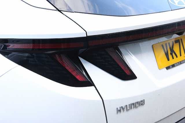 Hyundai TUCSON ESTATE 1.6 TGDi Premium 5dr 2WD White