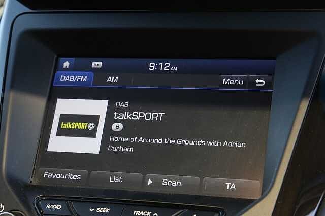 Hyundai i40 1.6CRDi (136ps) Premium Saloon