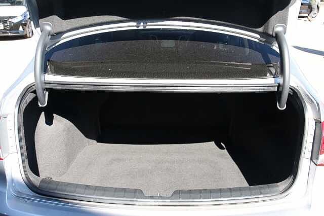 Hyundai i40 1.6CRDi (136ps) Premium Saloon