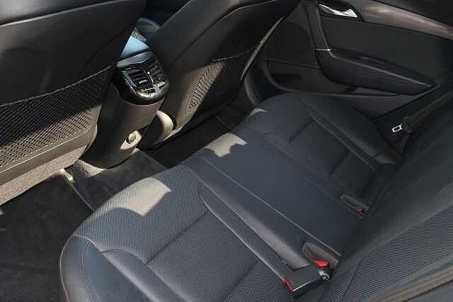 Hyundai i40 1.6CRDi (136ps) Premium Saloon