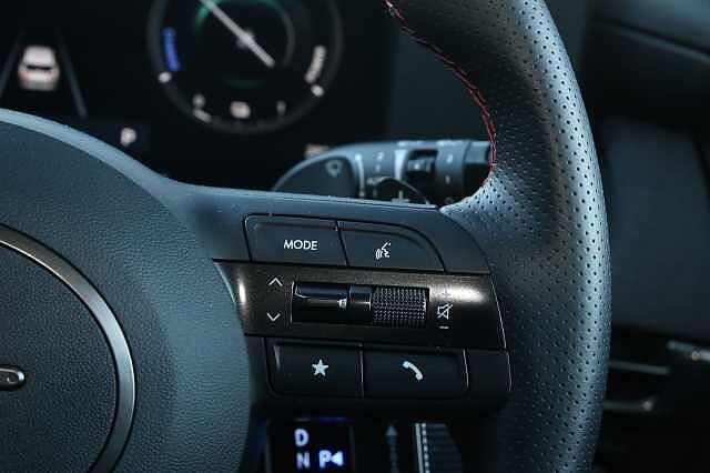 Hyundai TUCSON ESTATE 1.6T Plug-in Hybrid N Line 5dr Auto Red