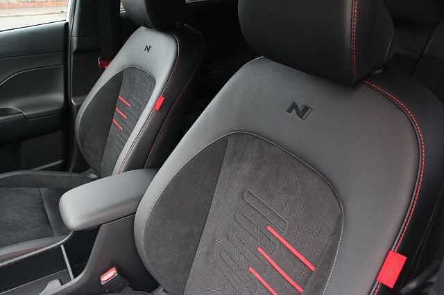 Hyundai KONA 1.6T 138 N Line S 5dr DCT White