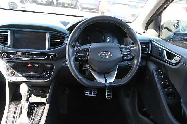 Hyundai IONIQ 1.6 GDi Hybrid Premium SE 5dr DCT