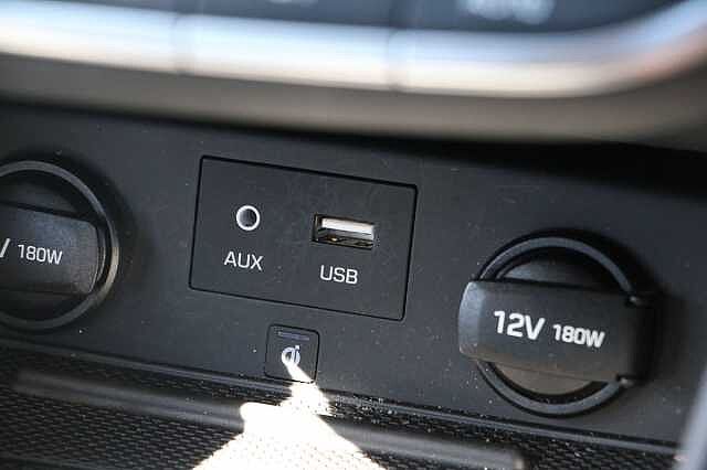 Hyundai IONIQ 1.6 GDi Hybrid Premium SE 5dr DCT