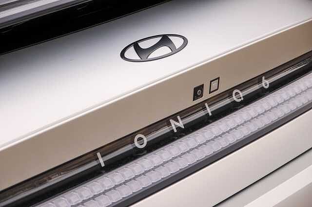 Hyundai IONIQ 6 E(325ps) First Edition 77kWh Dual MotorAWD Gravity Gold