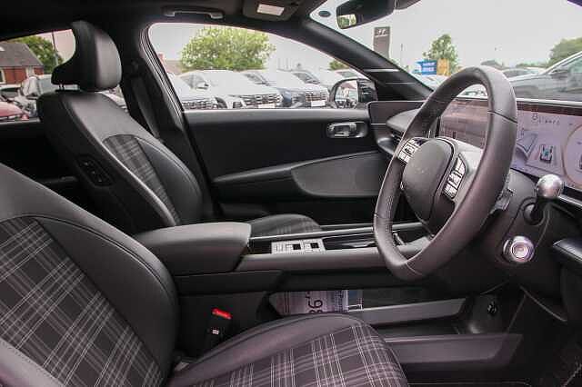 Hyundai IONIQ 6 E(325ps) First Edition 77kWh Dual MotorAWD Gravity Gold