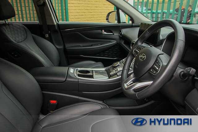 Hyundai SANTA FE 1.6 TGDi Hybrid Ultimate 5dr 4WD Auto White Cream