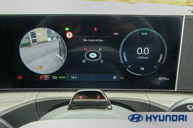 Hyundai SANTA FE 1.6 TGDi Hybrid Ultimate 5dr 4WD Auto Abyss Black