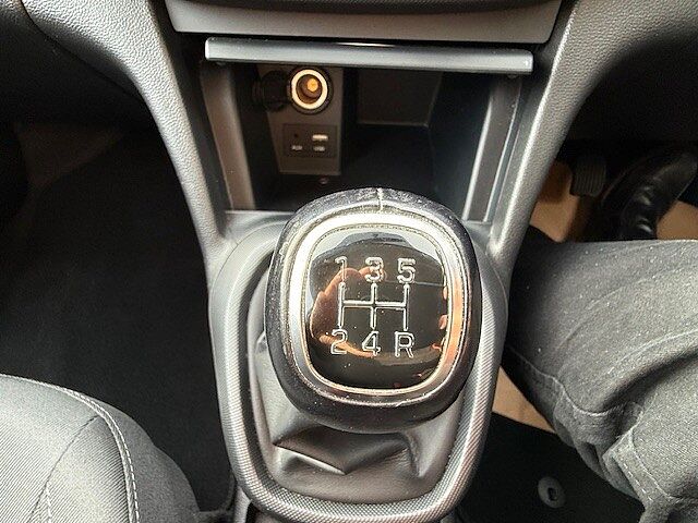 Hyundai I10 1.0 Premium 5dr Sleek Silver