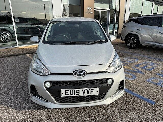 Hyundai I10 1.0 Premium 5dr Sleek Silver