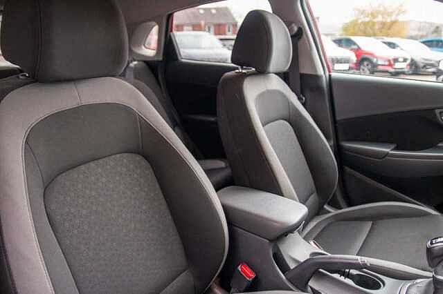 Hyundai Kona SUV 1.0 T-GDi (120ps) PLAY 2WD