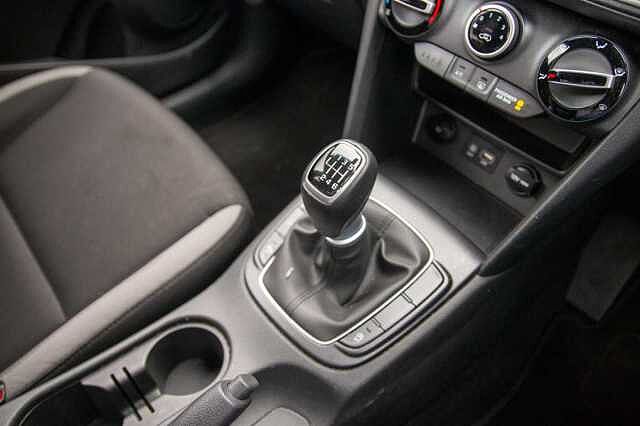 Hyundai Kona SUV 1.0 T-GDi (120ps) PLAY 2WD