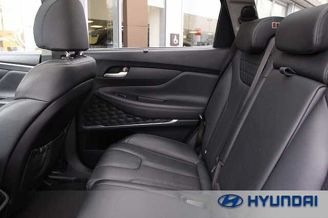 Hyundai Santa Fe 2.2 CRDi (200ps) 4WD Premium SE 5 Door