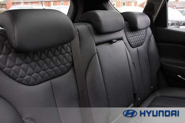 Hyundai Santa Fe 2.2 CRDi (200ps) 4WD Premium SE 5 Door