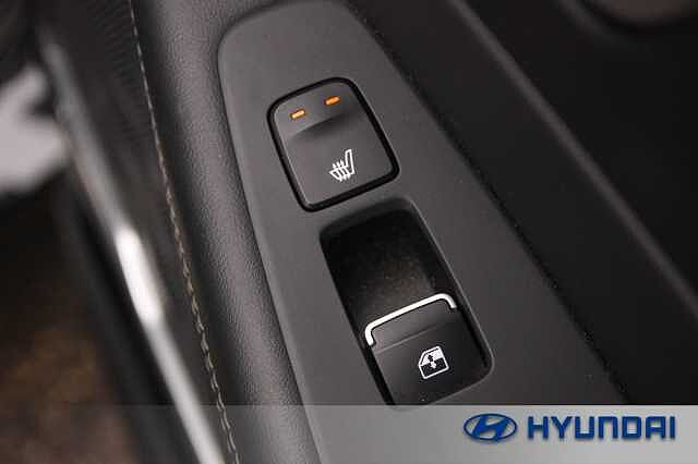 Hyundai Santa Fe 2.2 CRDi (200ps) 4WD Premium SE 5 Door