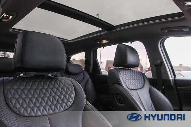 Hyundai Santa Fe 2.2 CRDi (200ps) 4WD Premium SE 5 Door