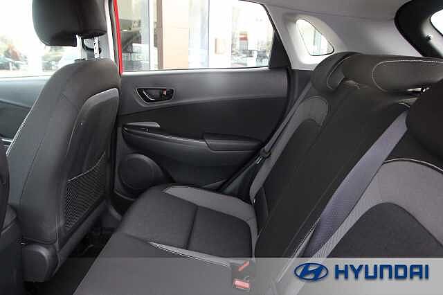 Hyundai KONA SUV 1.6GDi (141ps) Premium Pulse Red