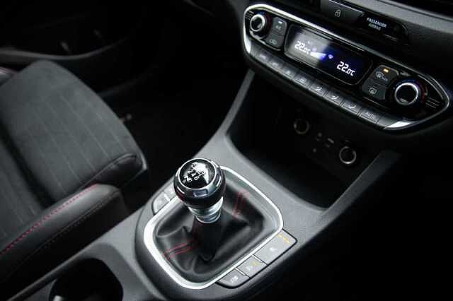 Hyundai i30 N i30 2.0 T-GDi (275ps) N Performance Fastback
