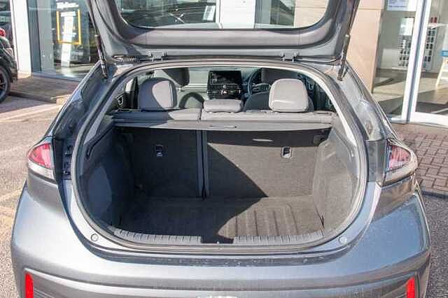 Hyundai IONIQ 1.6 GDi (105ps) Premium Hybrid DCT 5Dr Hatch