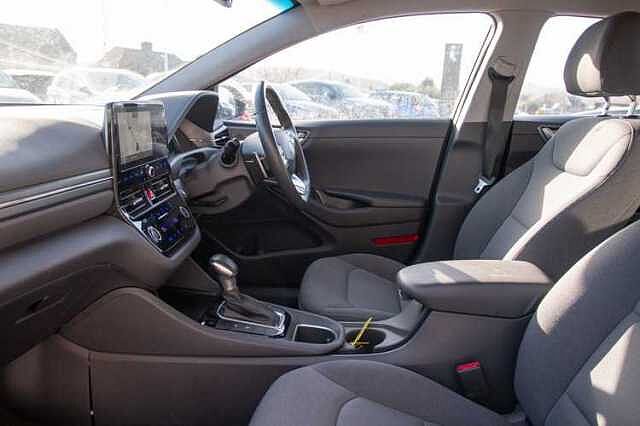 Hyundai IONIQ 1.6 GDi (105ps) Premium Hybrid DCT 5Dr Hatch