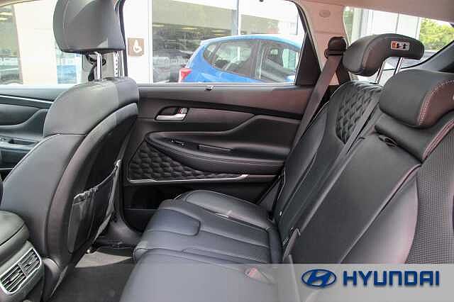 Hyundai SANTA FE 1.6 TGDi Plug-in Hybrid Ultimate 5dr 4WD Auto