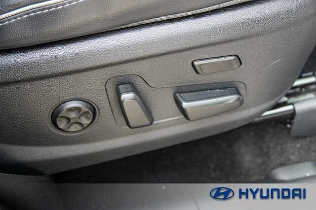 Hyundai SANTA FE 1.6 TGDi Plug-in Hybrid Ultimate 5dr 4WD Auto