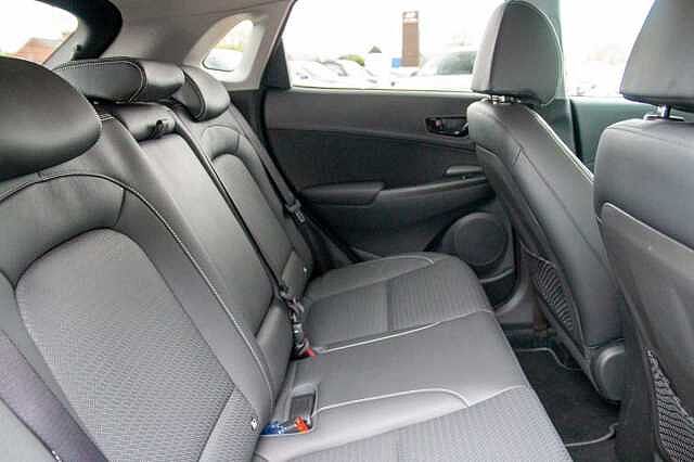 Hyundai Kona SUV 1.6GDi (141ps) Premium SE