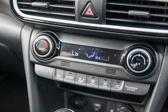 Hyundai Kona SUV 1.6GDi (141ps) Premium SE
