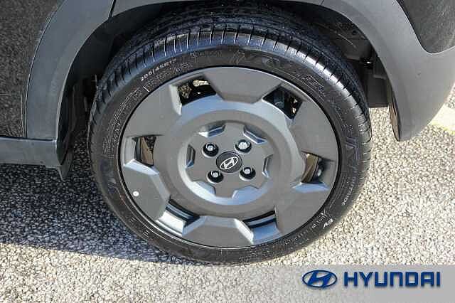 Hyundai INSTER 85kW Cross 49kWh 5dr Auto Abyss Black