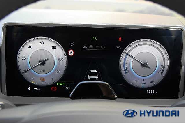 Hyundai INSTER 85kW Cross 49kWh 5dr Auto Abyss Black