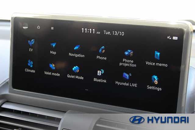 Hyundai INSTER 85kW Cross 49kWh 5dr Auto Abyss Black