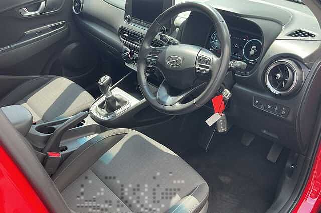 Hyundai KONA SUV 1.0 T-GDi (120ps) SE Connect 48 Volt MHEV Ignite Red
