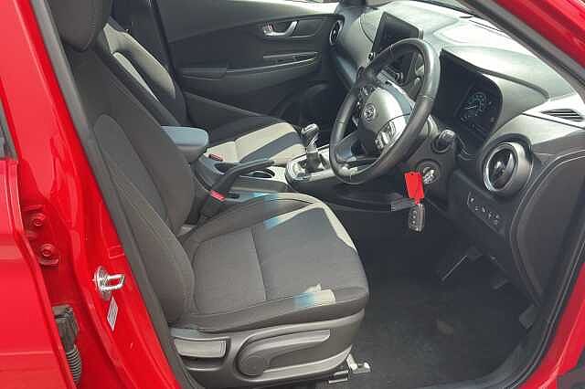 Hyundai KONA SUV 1.0 T-GDi (120ps) SE Connect 48 Volt MHEV Ignite Red