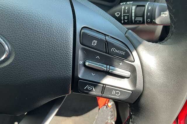 Hyundai KONA SUV 1.0 T-GDi (120ps) SE Connect 48 Volt MHEV Ignite Red