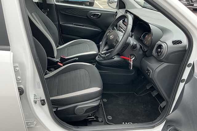 Hyundai I10 1.0 [63] Advance 5dr [Nav] Atlas White