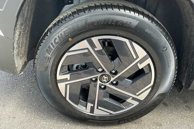 Hyundai TUCSON 1.6T Advance 5dr Atlas White