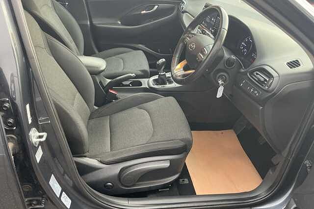 Hyundai i30 1.0T GDi SE Connect 5dr