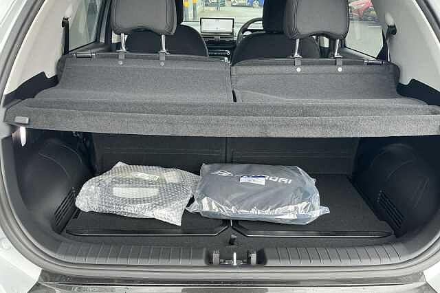 Hyundai INSTER 85kW 02 49kWh 5dr Auto Aero Silver