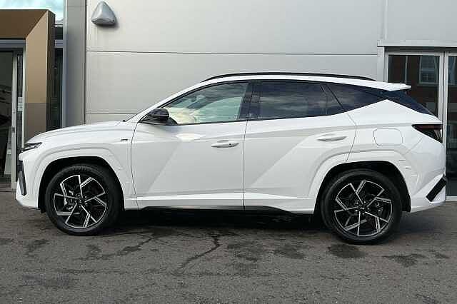 Hyundai TUCSON 1.6T Plug-in Hybrid N Line 5dr 4WD Auto Atlas White