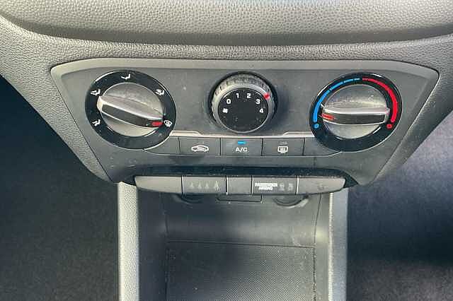 Hyundai i20 1.2 MPi Play 5dr