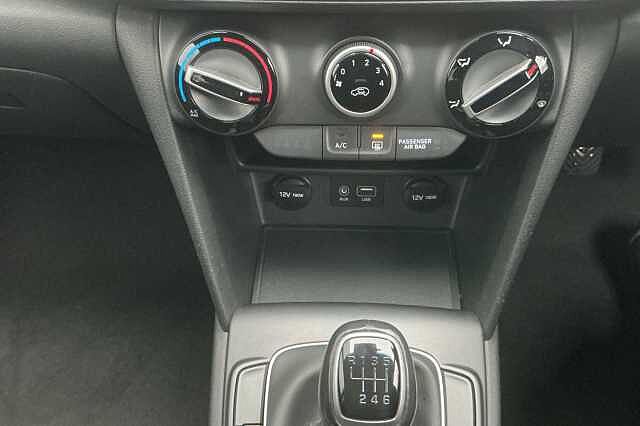 Hyundai KONA 1.0T GDi Blue Drive SE 5dr