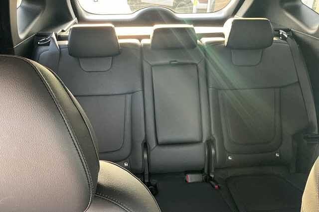 Hyundai TUCSON 1.6T 48V MHD Ultimate 5dr DCT Serenity White