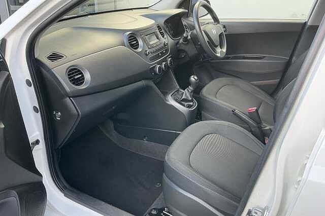 Hyundai i10 1.0 S 5dr