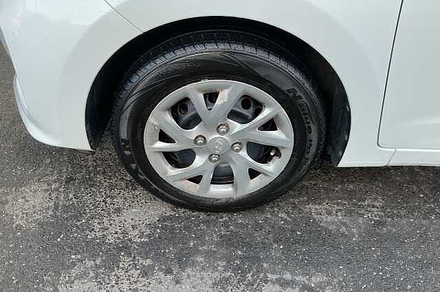 Hyundai i10 1.0 S 5dr