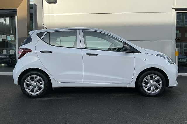 Hyundai i10 1.0 S 5dr